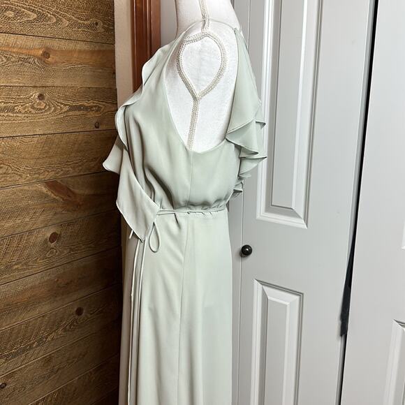 Wayf Wrap Formal Bridesmaid dress Sage green Ruffle V-Neck Size Medium - Picture 4 of 9